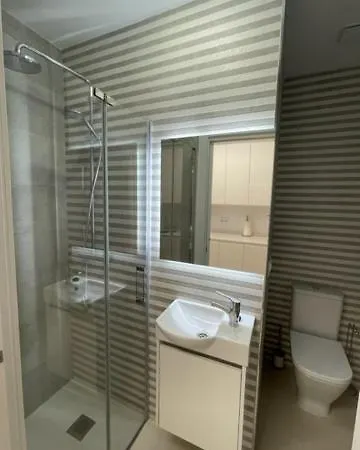 Bajo - Calle Perros * Torremolinos